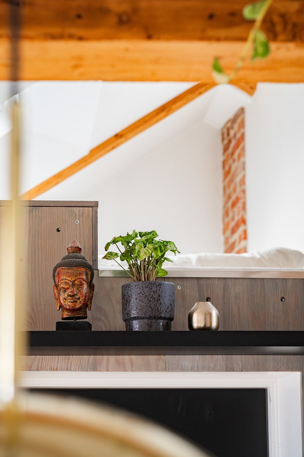 Hemsen er en arealeffektiv løsning som utnytter den gode takhøyden. Galleribilde