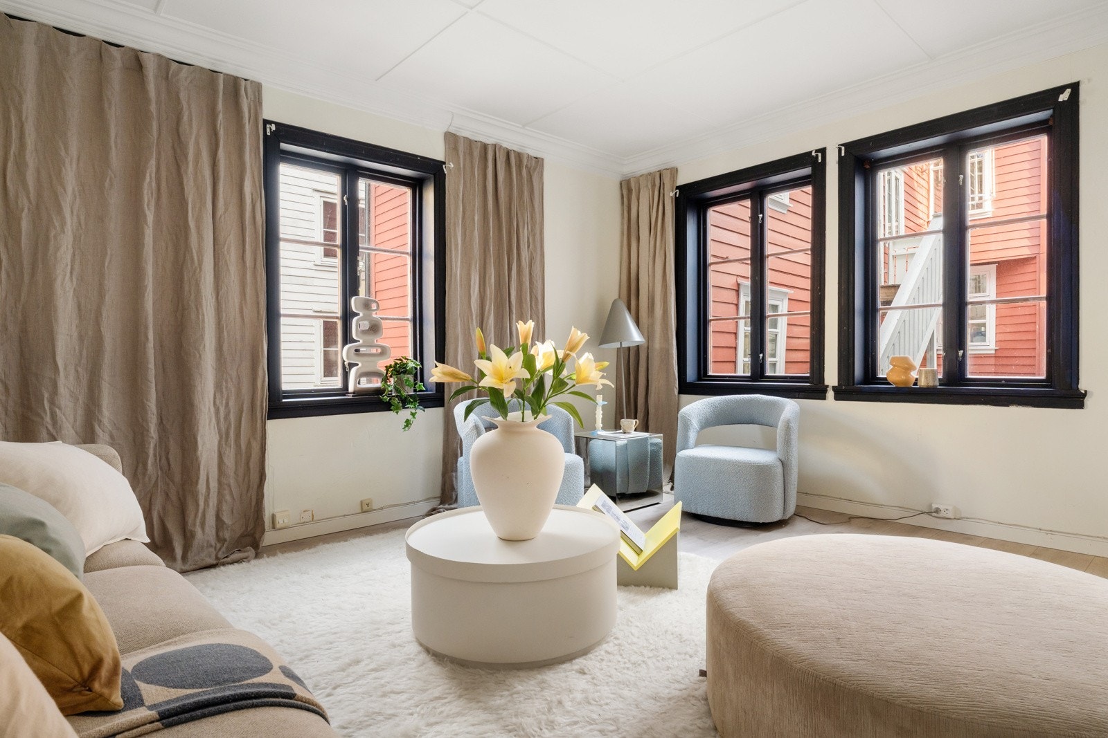 Her har du gode muligheter for å skape et moderne og funksjonelt hjem tilpasset egne ønsker og behov. Galleribilde