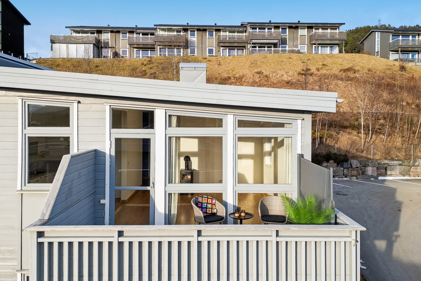 PrivatMegleren ved Steffen Usterud presenterer en fin 3-roms andelsleilighet fra 2006 i et rolig boligområde i Fremmerholen - Galleribilde