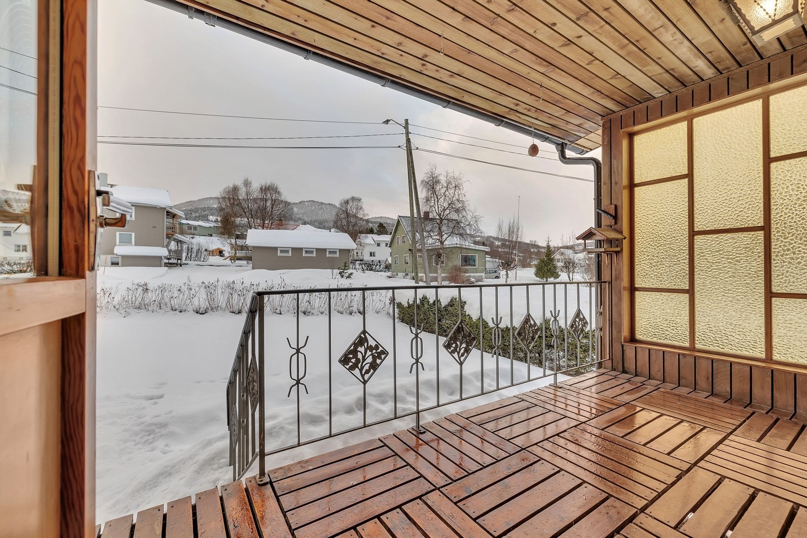 Takoverbygget Galleribilde