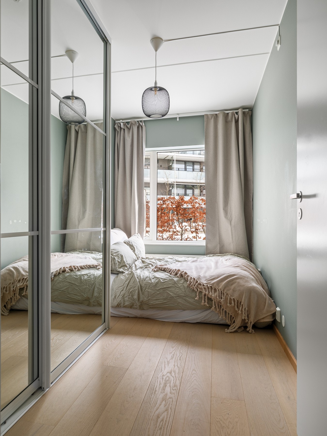 Soverom 2 har også plass til dobbeltseng. Perfekt som gjesterom, barnerom etc. Galleribilde