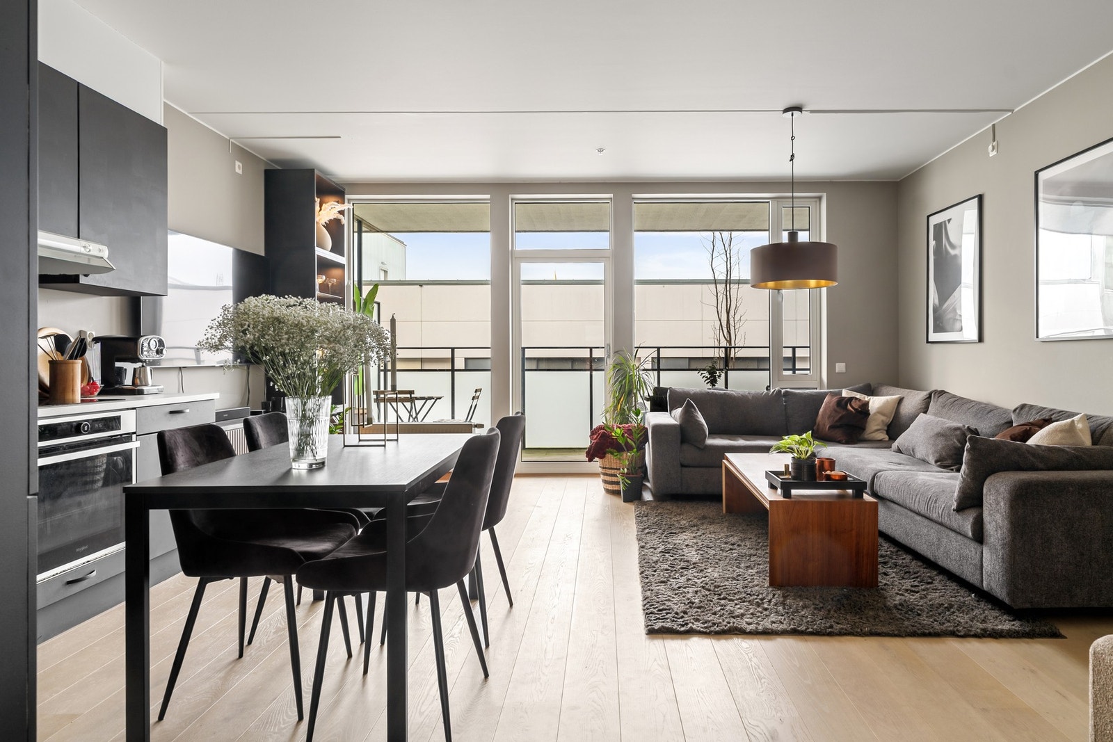 Velkommen til Ingeniørveien 20 - en gjennomgående 3-roms i populære Kværnerbyen. Foto: Henrik Sporsheim / Tigerstaden Boligfoto Galleribilde