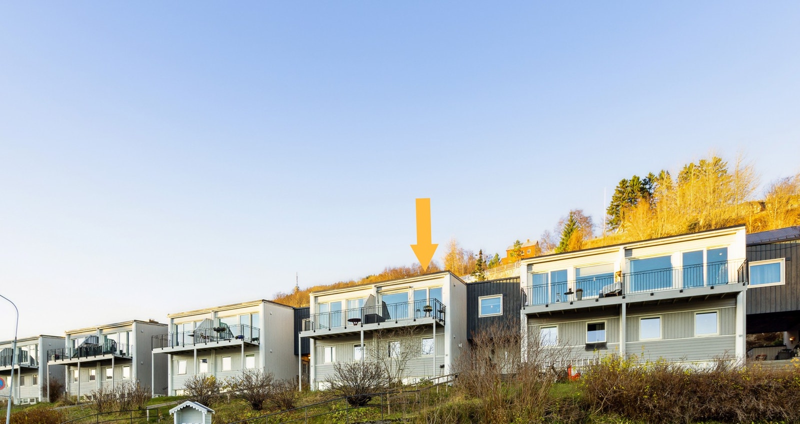 - Balkonger er idag under utskiftning og det jobbes med å grave ny drenering på hele borettslaget. Galleribilde