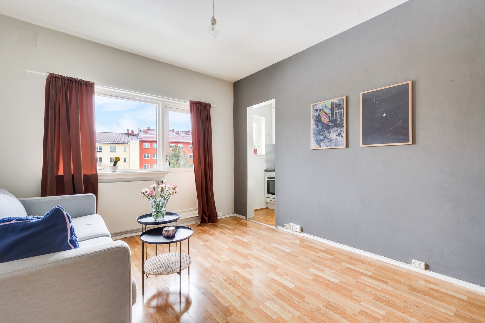 Vannbåren varme med radiatorer er inkludert i felleskostnader Galleribilde