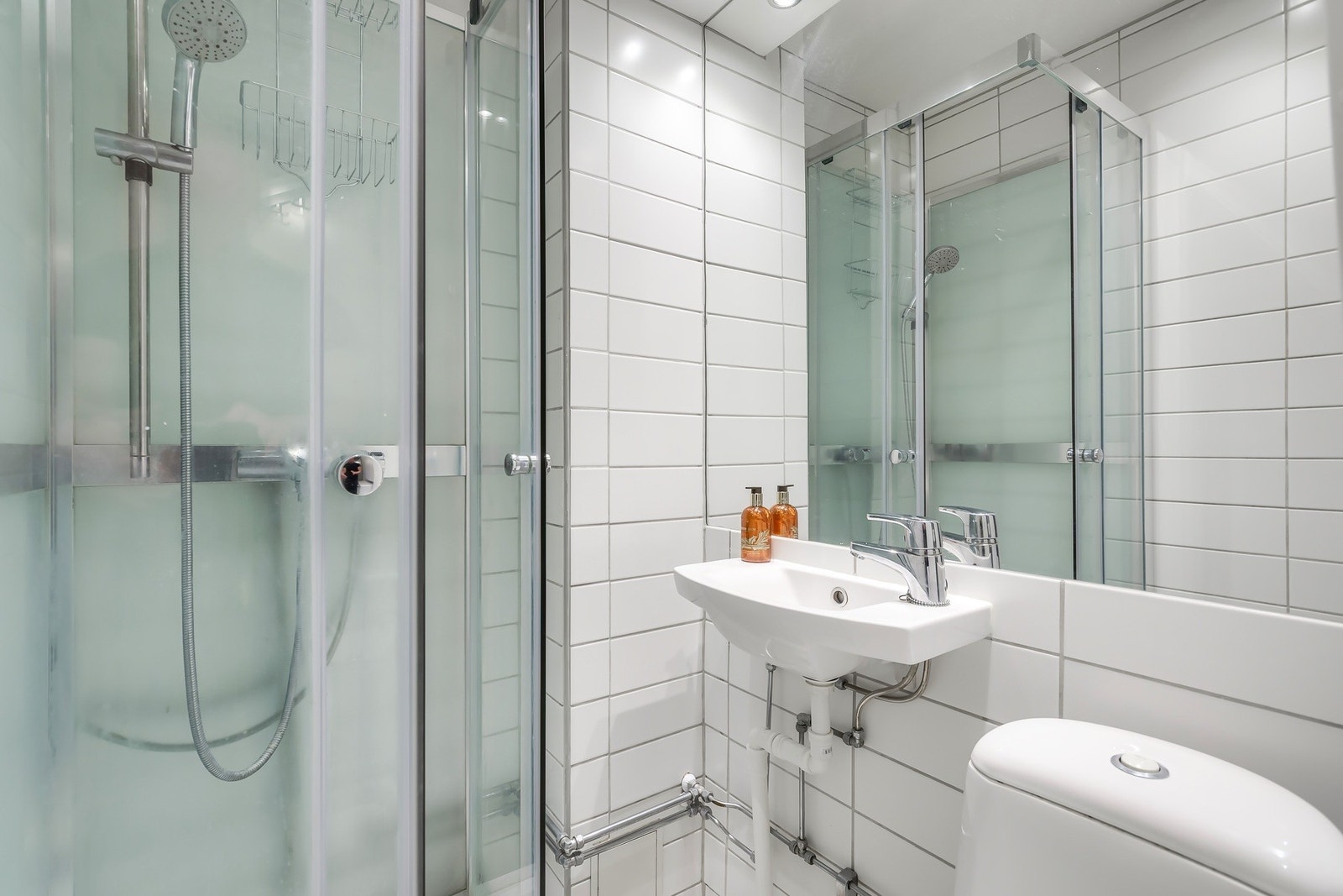 Varmtvann er inkludert og det er elektriske varmekabler i gulvet Galleribilde