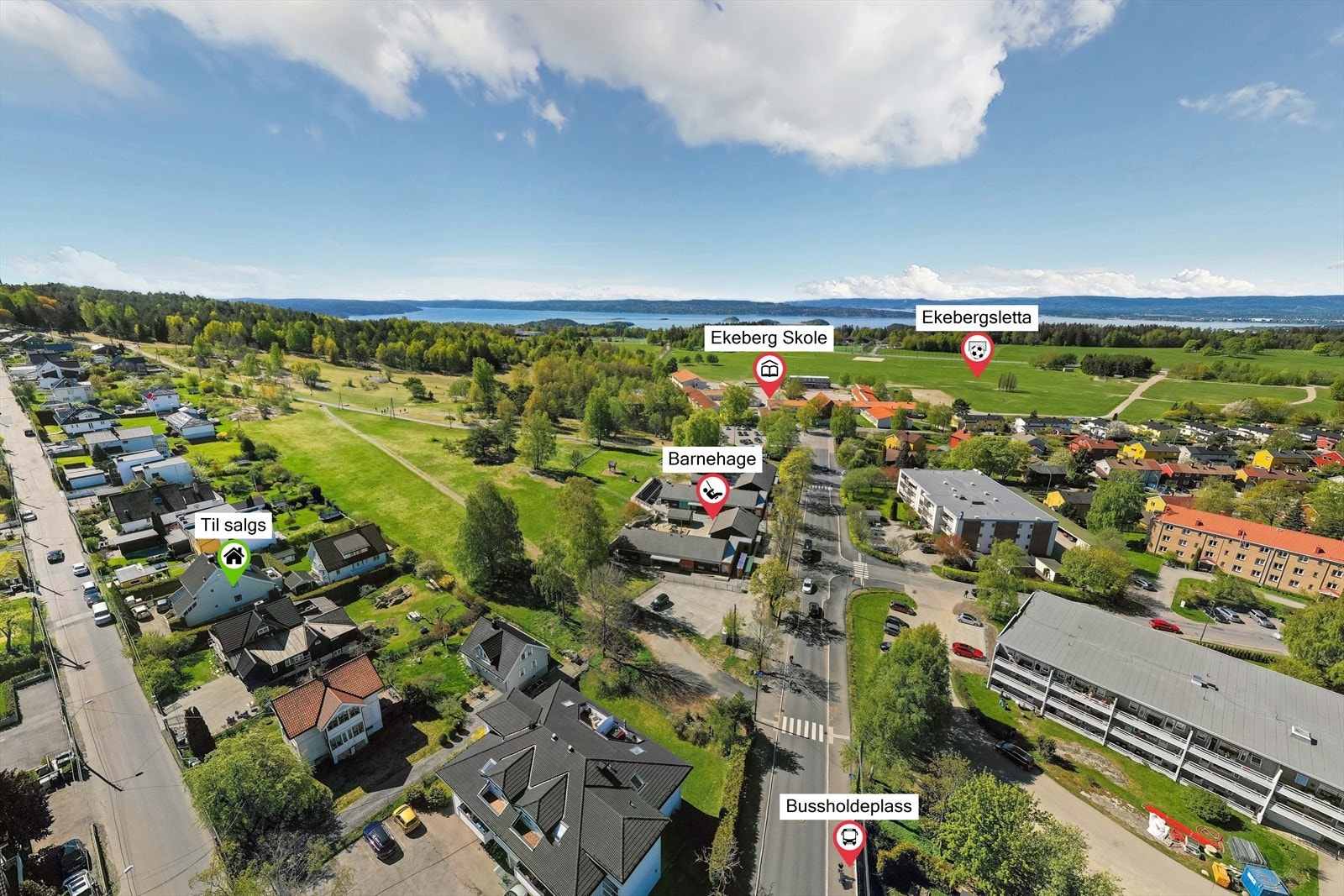 Alt i umiddelbar nærhet for en praktisk hverdag. Se lenken under visningspåmelding for 360 graders-visning av området. Galleribilde