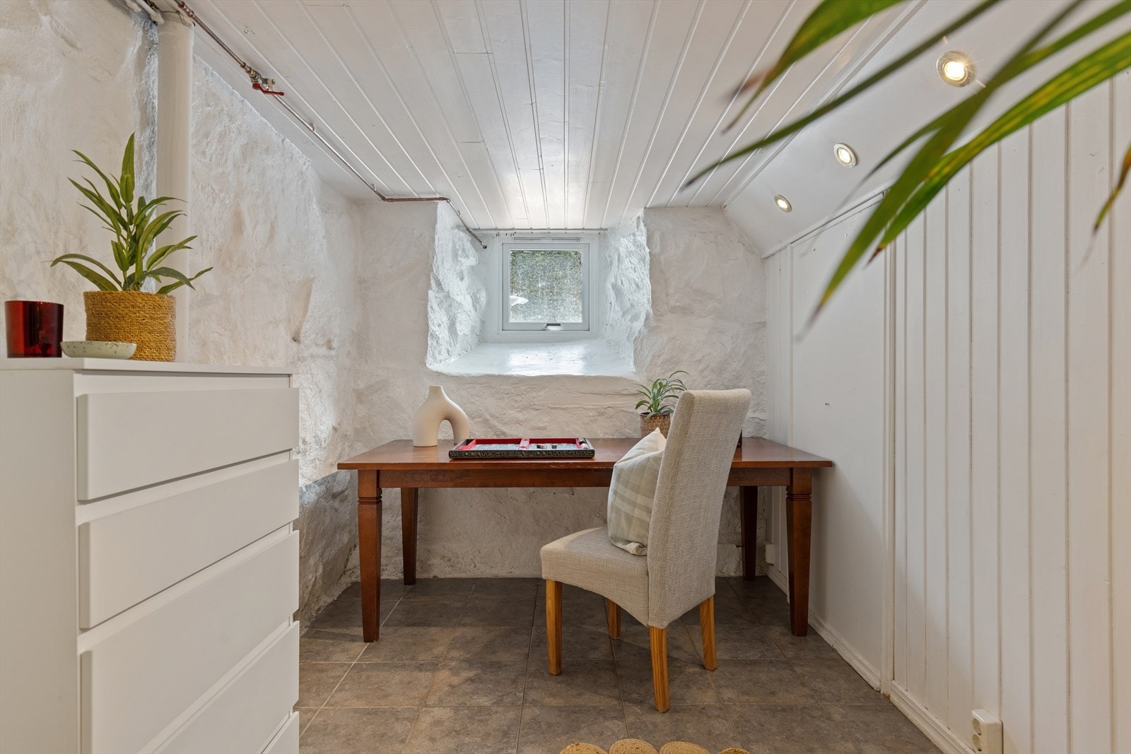 Et annet disponibelt rom i kjelleren som kan innredes etter behov. Galleribilde