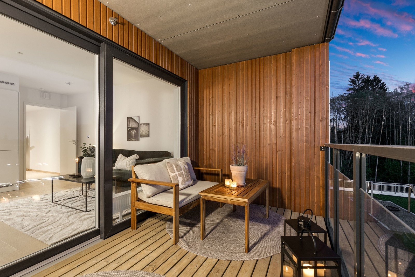 Her har man god plass til utemøbler etter eget ønske. Bilde fra L207 Galleribilde