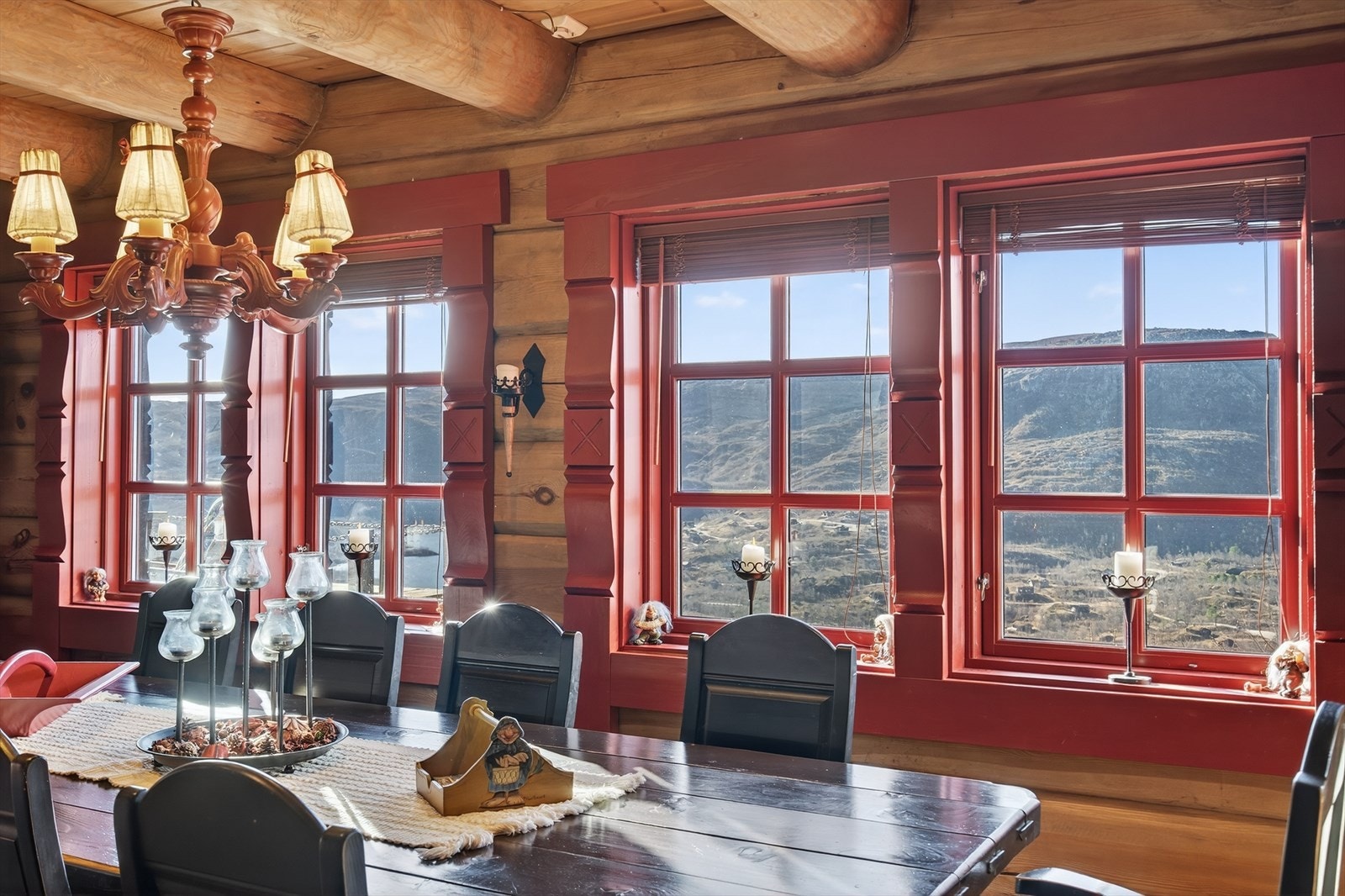 Her kan både mat og utsikt nytes Galleribilde