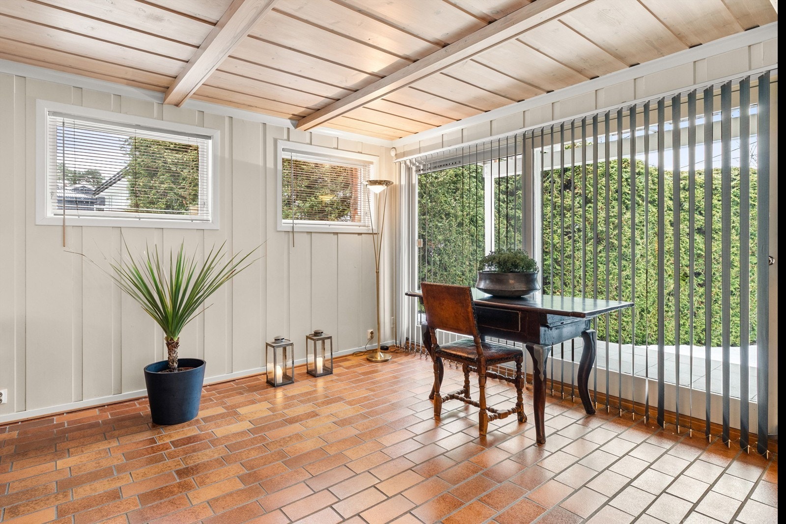 Skyvedør med direkte utgang til hagen Galleribilde