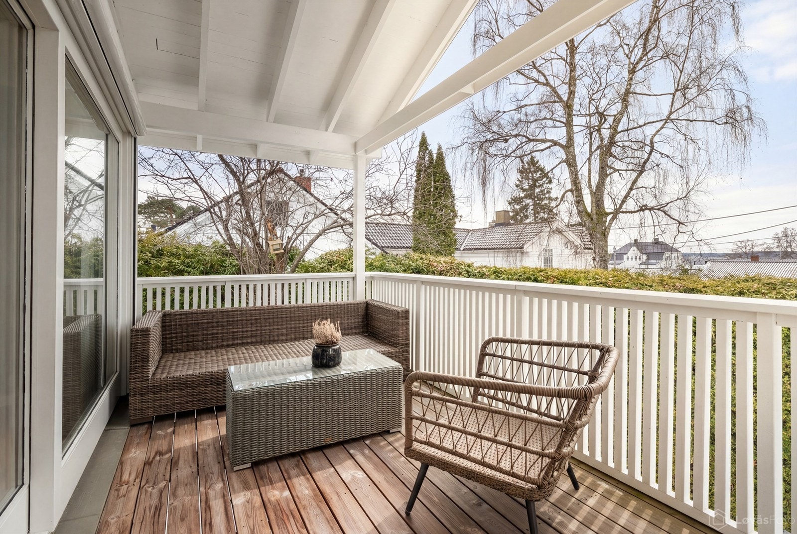 Solrik veranda Galleribilde