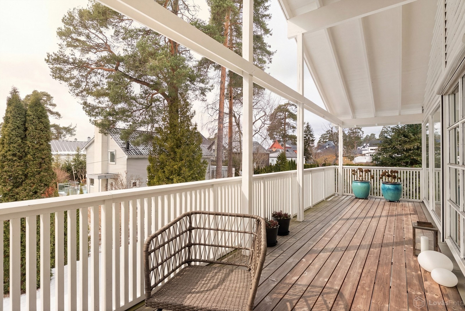 Vestvendt og overbygget veranda på 21 kvm Galleribilde