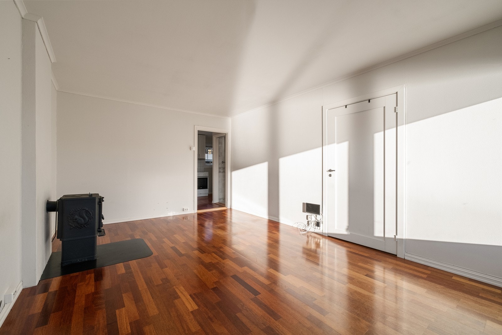 Rommet har god plass til forskjellige møbleringer. Galleribilde