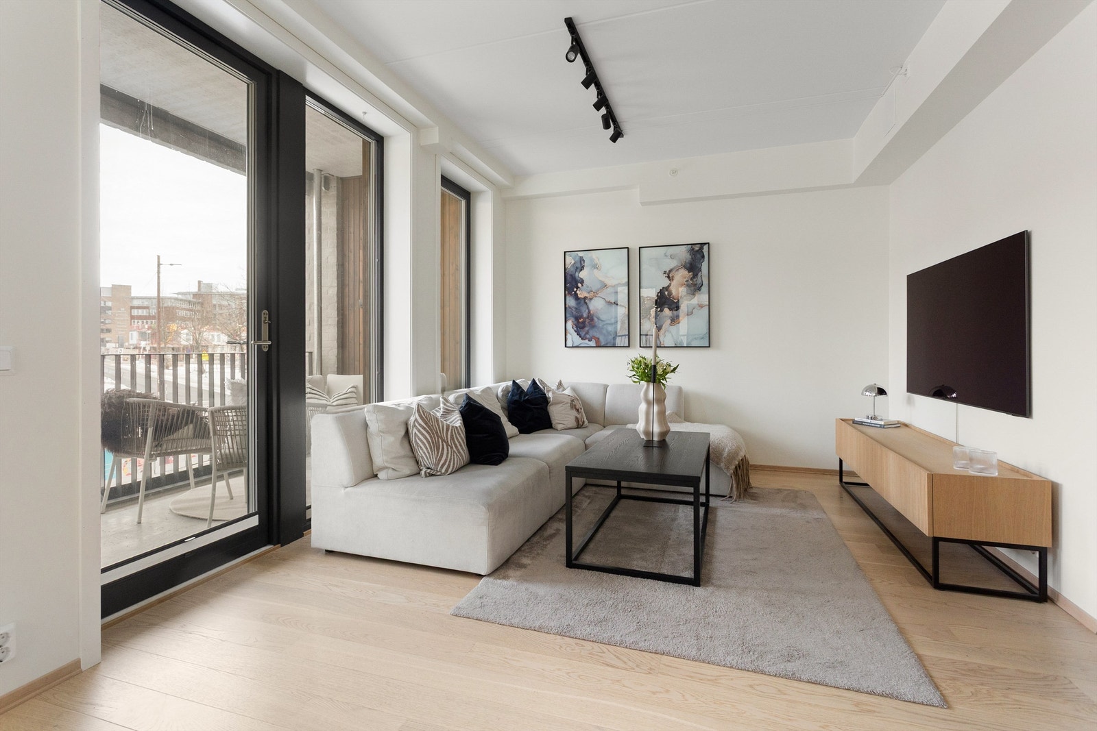 Simen Grevskott v/Krogsveen Hasle har gleden av å presentere Malerhaugveien 37. Foto: Henrik Eriksen v/Fotostallen. Galleribilde