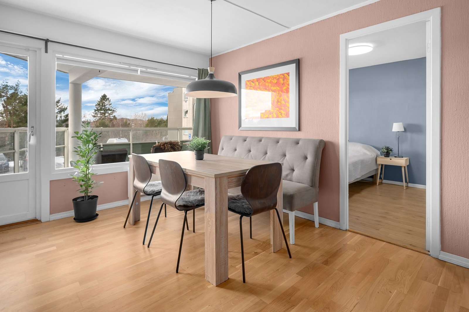 Meget god plass til gjester. Galleribilde