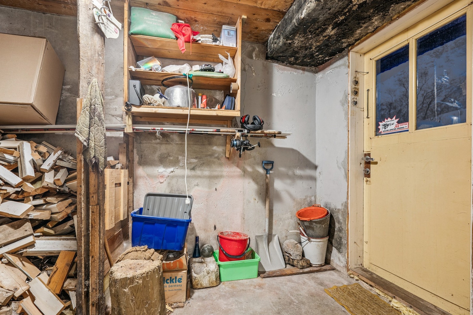 Det er også egen inngang til kjeller. Galleribilde