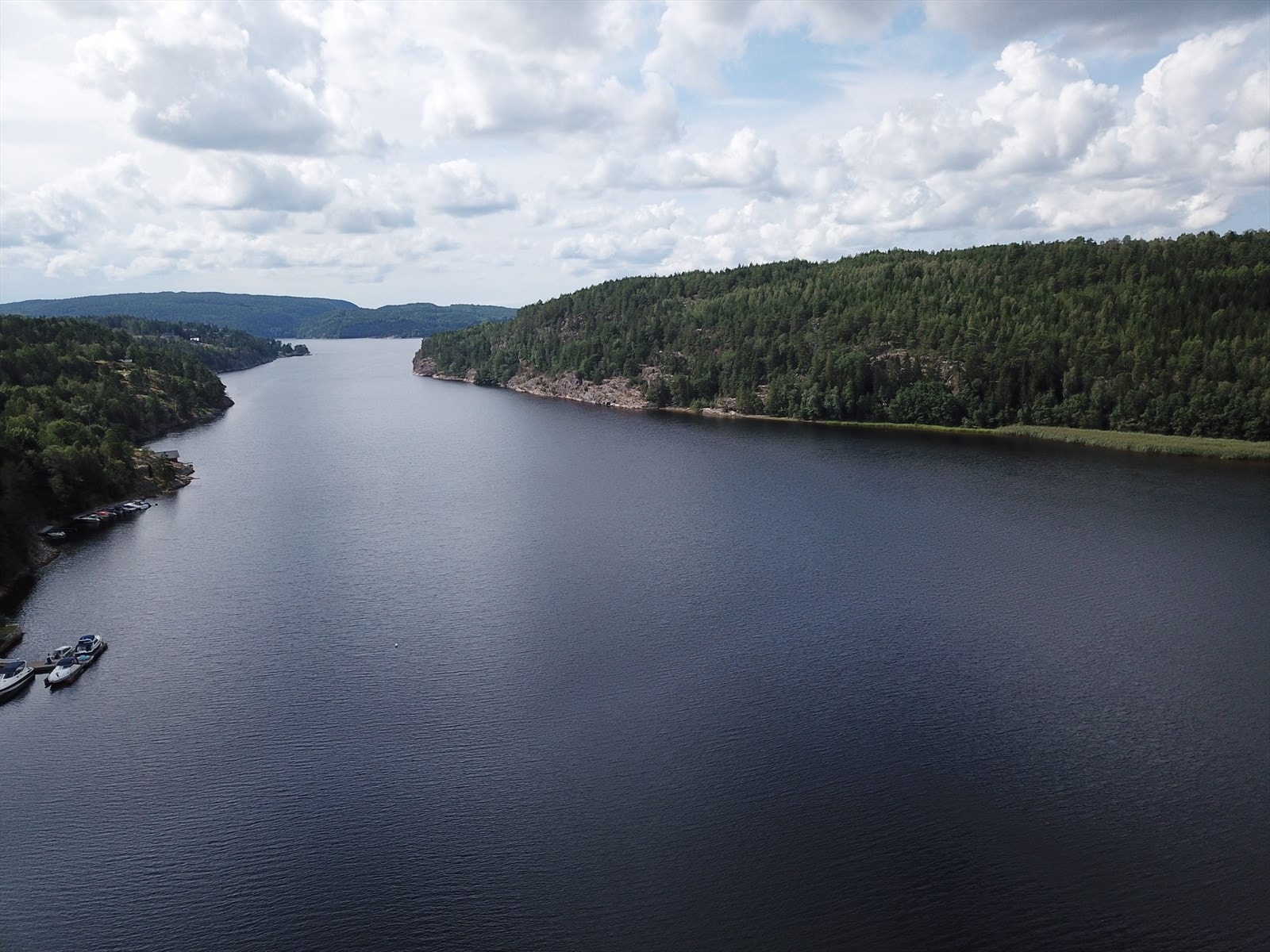 Like på nedsiden av boligfeltet ligger flotte Iddefjorden Galleribilde