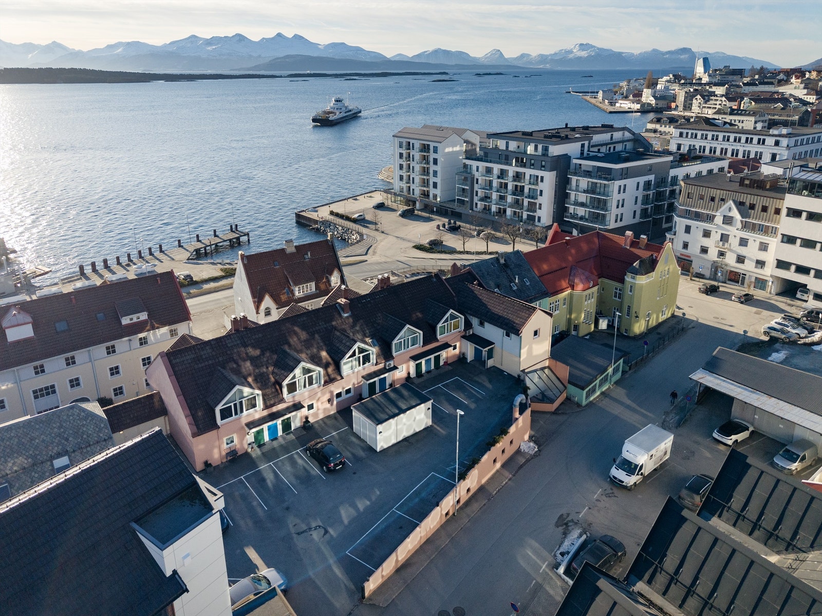 Velkommen til Olsmedbakken 6B! Presentert av Jorill Benjaminsen i Møremegling Galleribilde