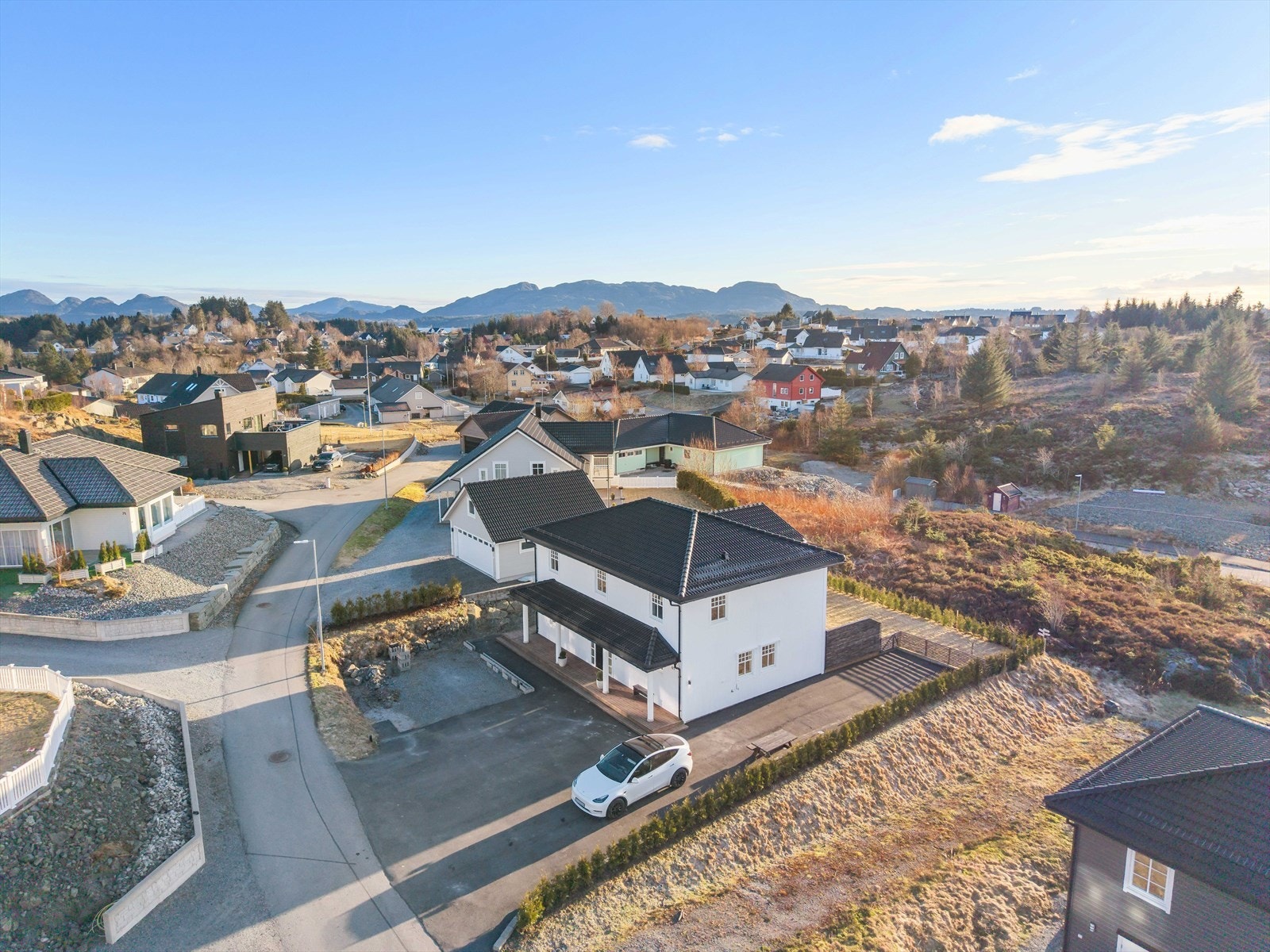 Her ved gårdsrommet er det laget klart for fremtidig garasje. Galleribilde