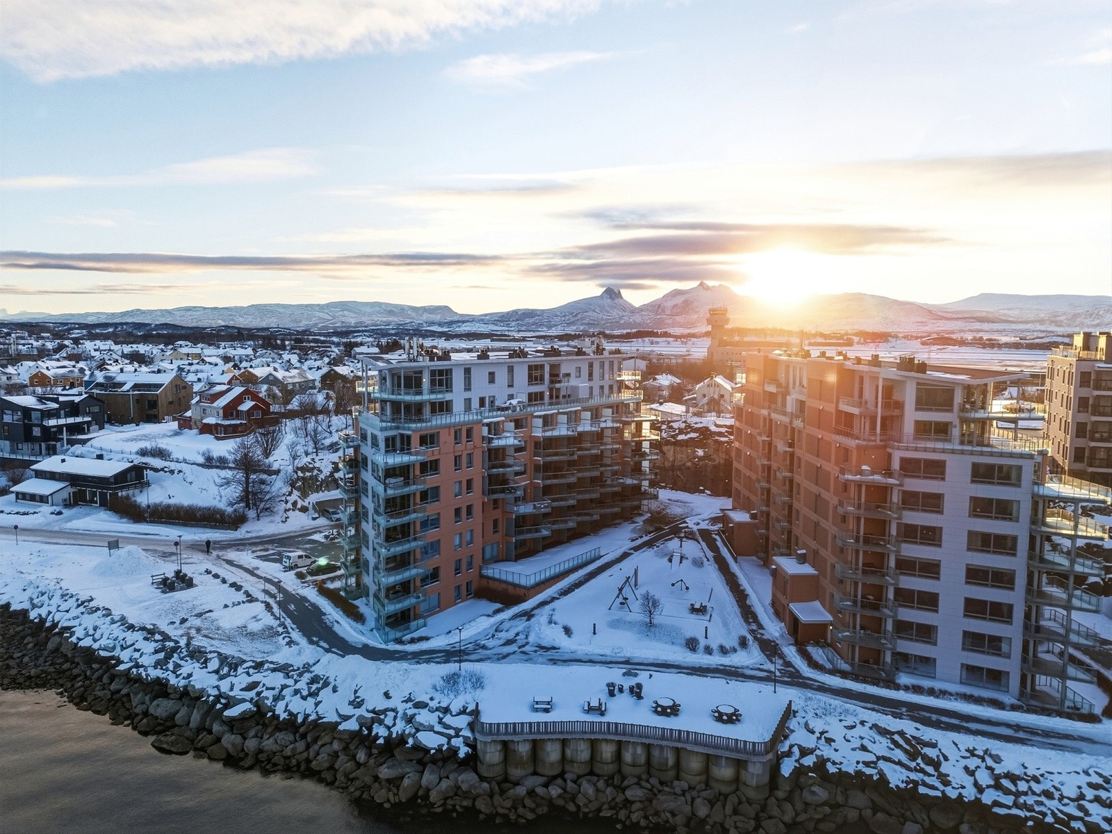 Kort vei til sentrum og byens fasiliteter. Galleribilde