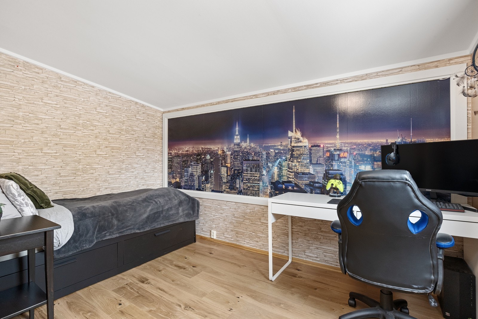 Det tredje soverommet i etasjen er et fleksibelt rom, ideelt som kontor eller gjesterom. Galleribilde