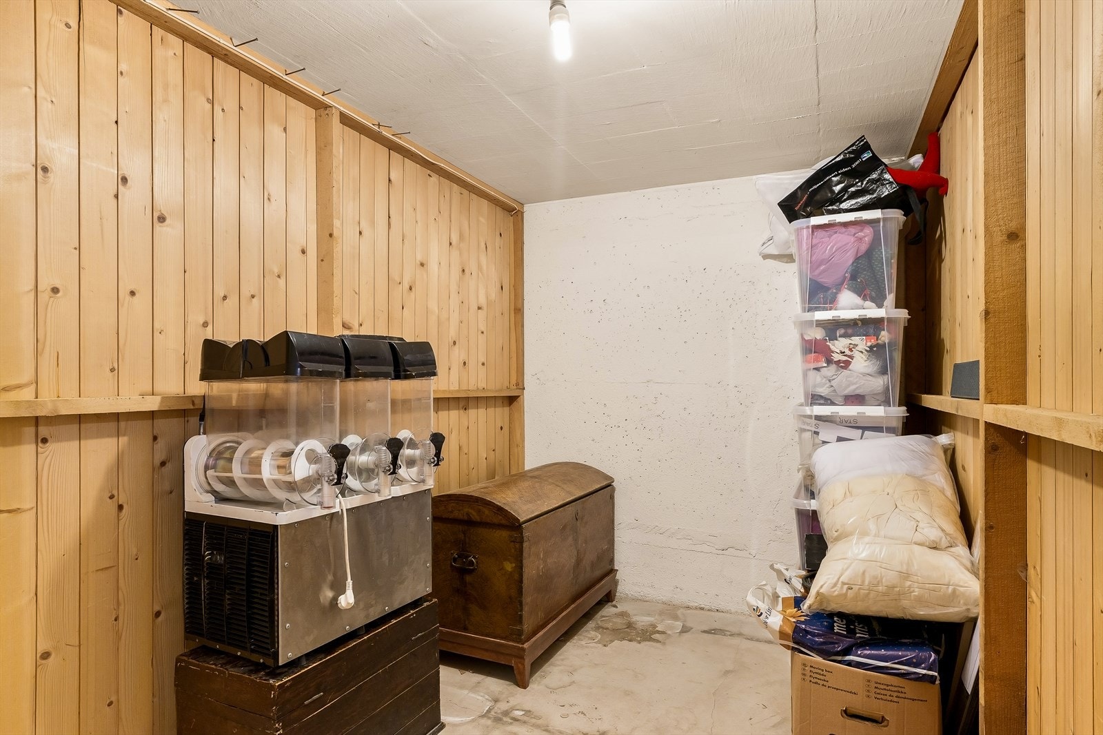 Leiligheten disponerer 2 boder i kjelleren. Galleribilde