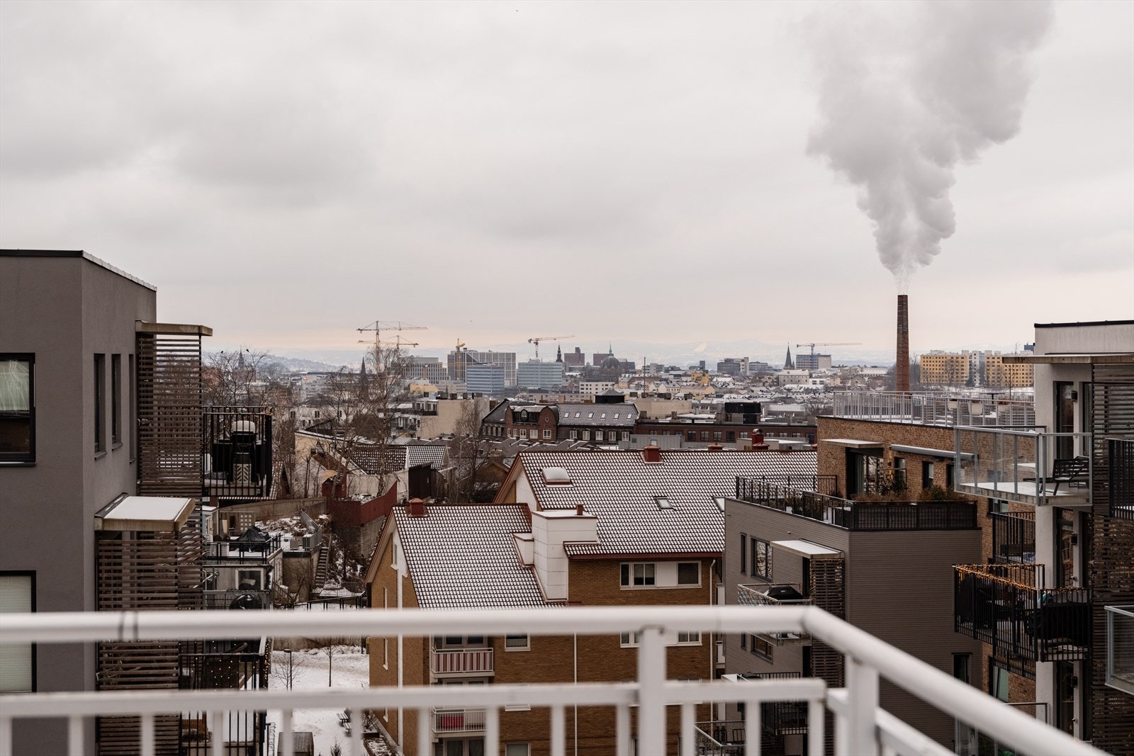 Kollektivknutepunktet Carl Berners plass er kun en kort spasertur unna. Galleribilde