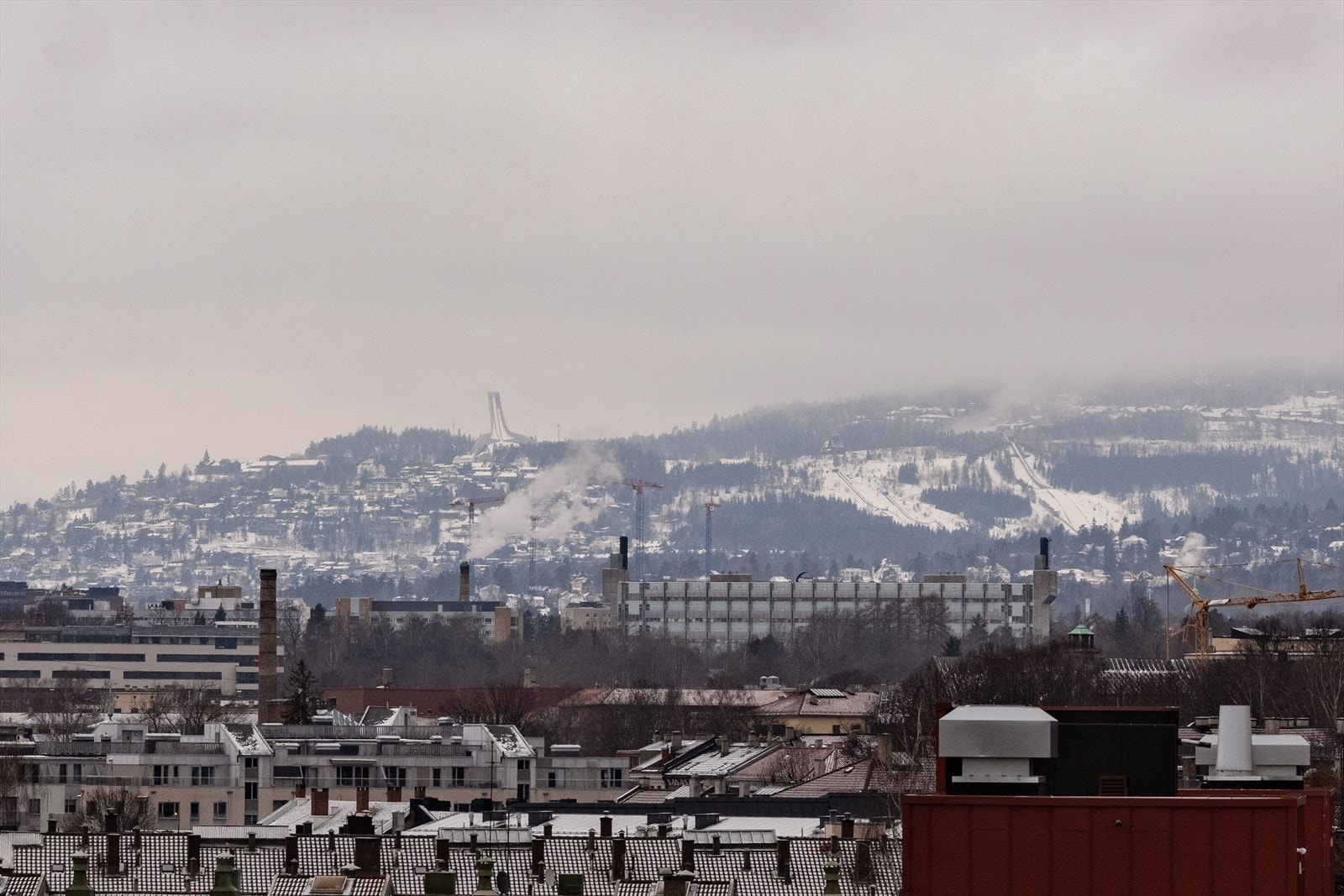 Fra høyden i området er det vidstrakt utsikt. Galleribilde