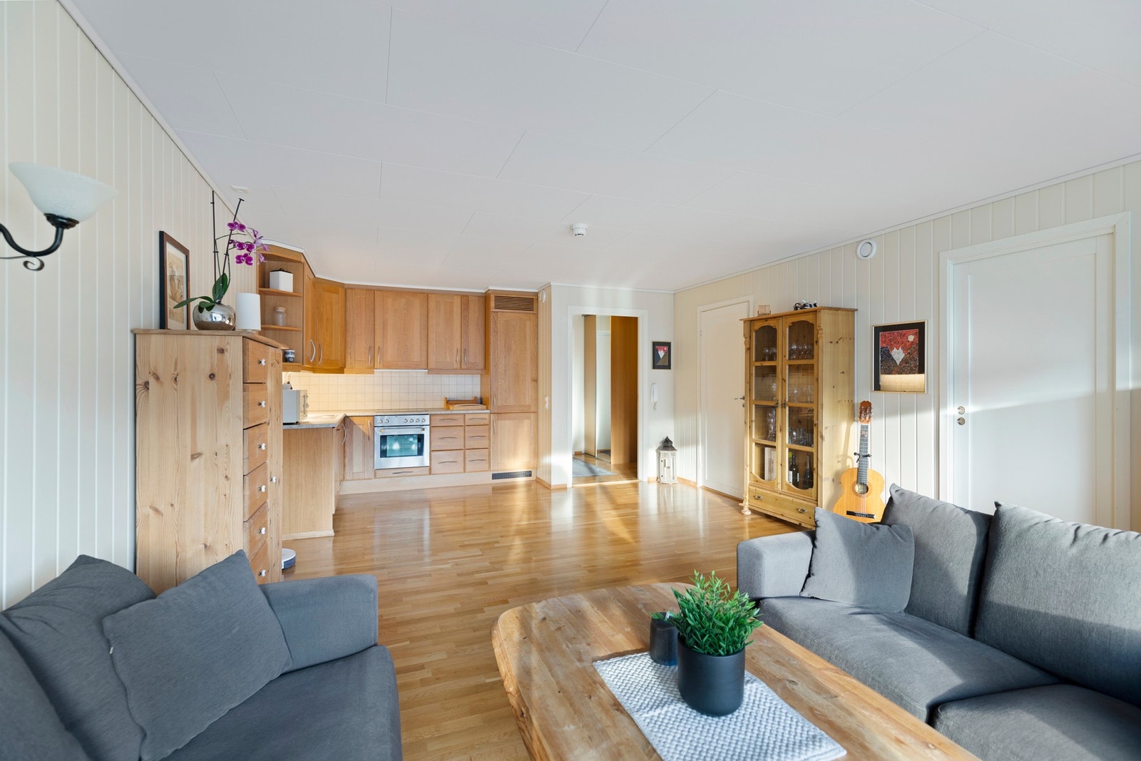 Det er også montert sentralstøvsugeruttak, og utgang til veranda Galleribilde