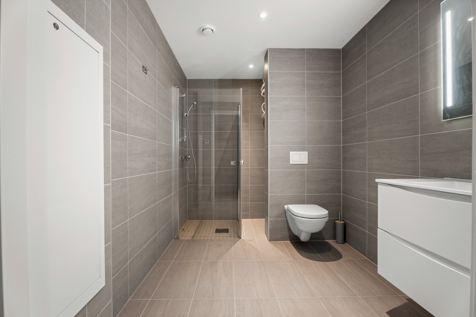 Flislagt baderom Galleribilde