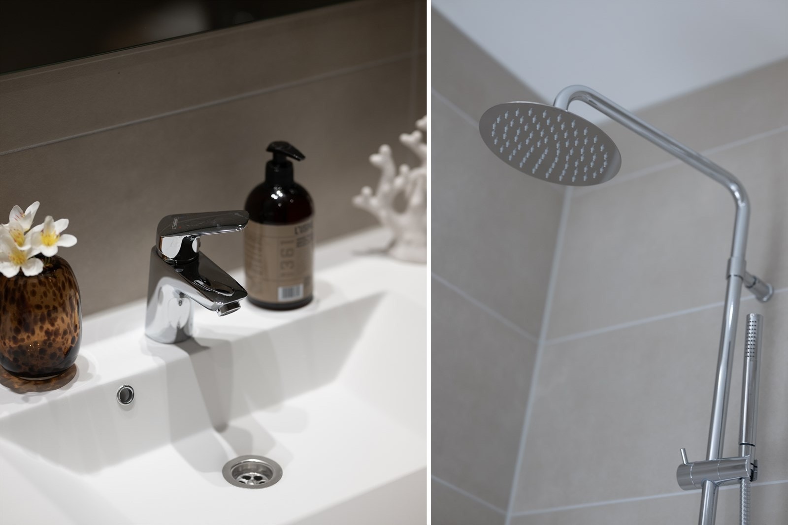 Badet har praktisk adkomst fra entré. Galleribilde