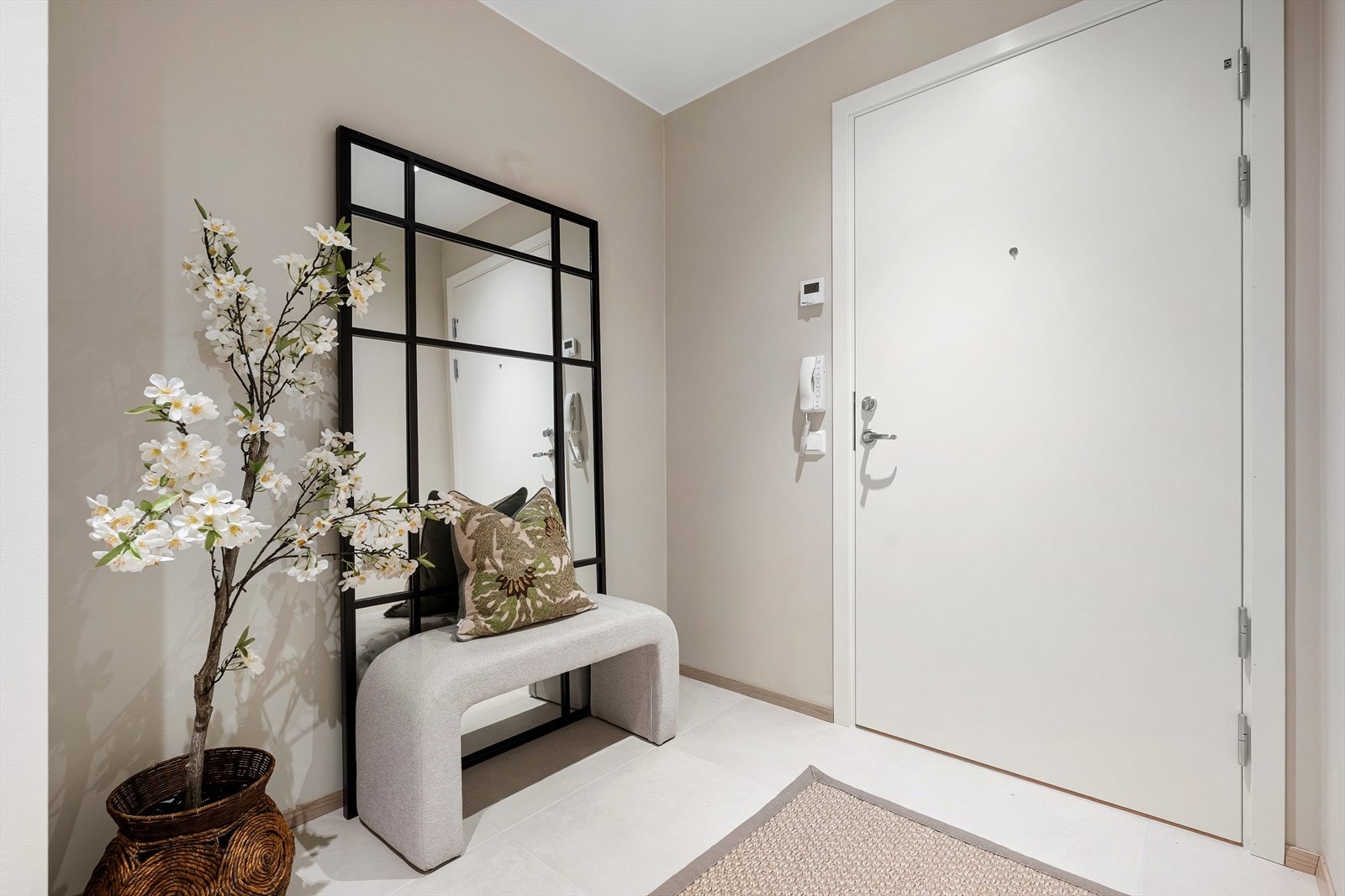 En innbydende entré ønsker deg velkommen. Galleribilde