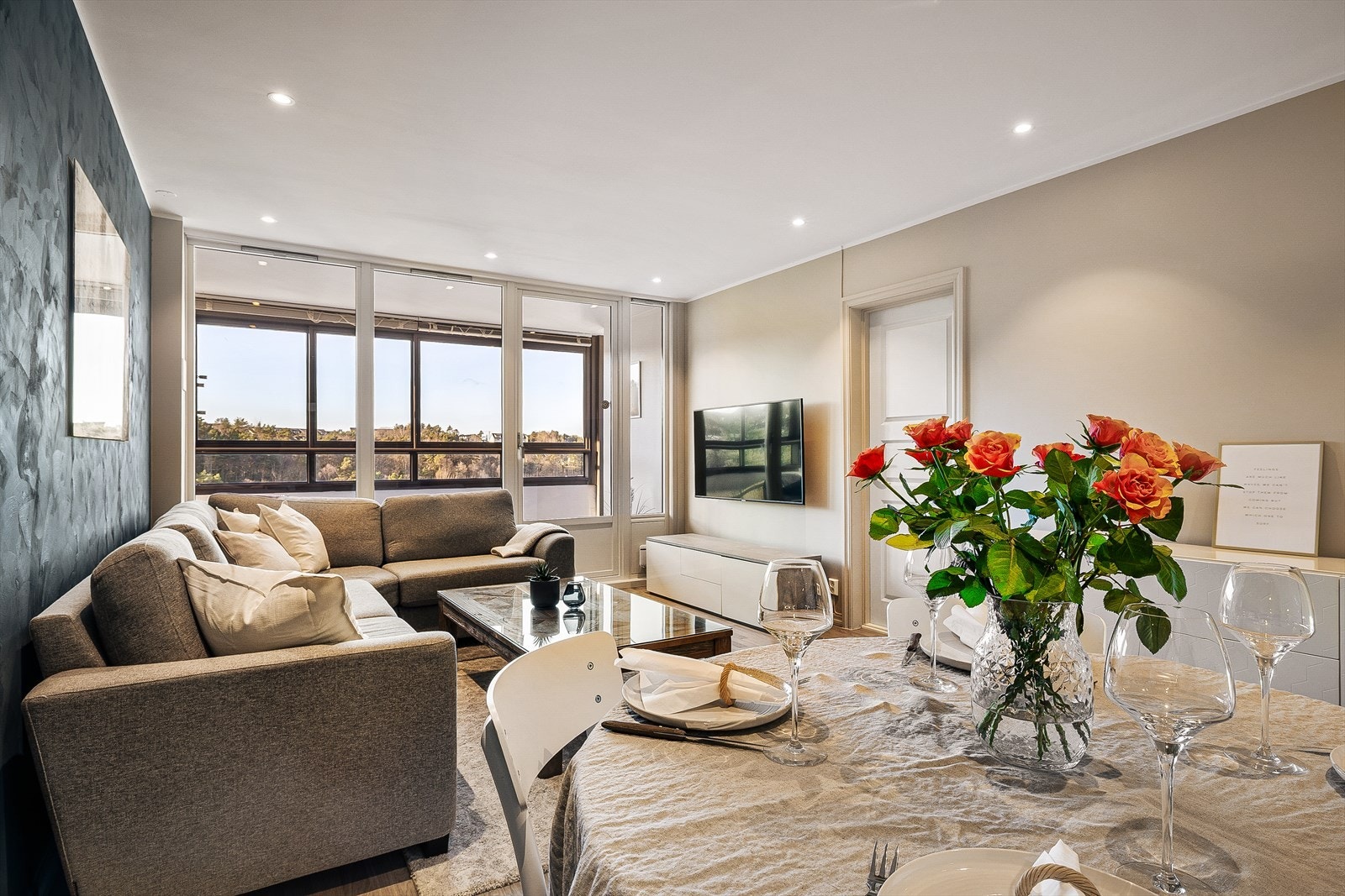 Velkommen til Vadmyrveien 26! Presentert av Maria Eskeland v/Eiendomsmegler Norge. Galleribilde