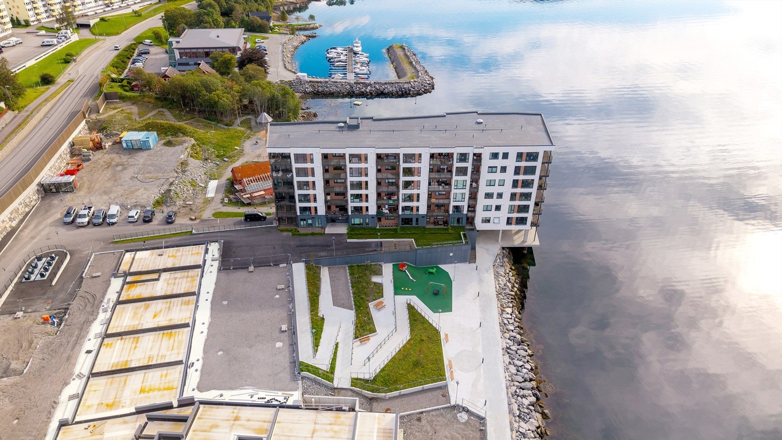 Dronebilde sett fra fugleperspektiv Galleribilde