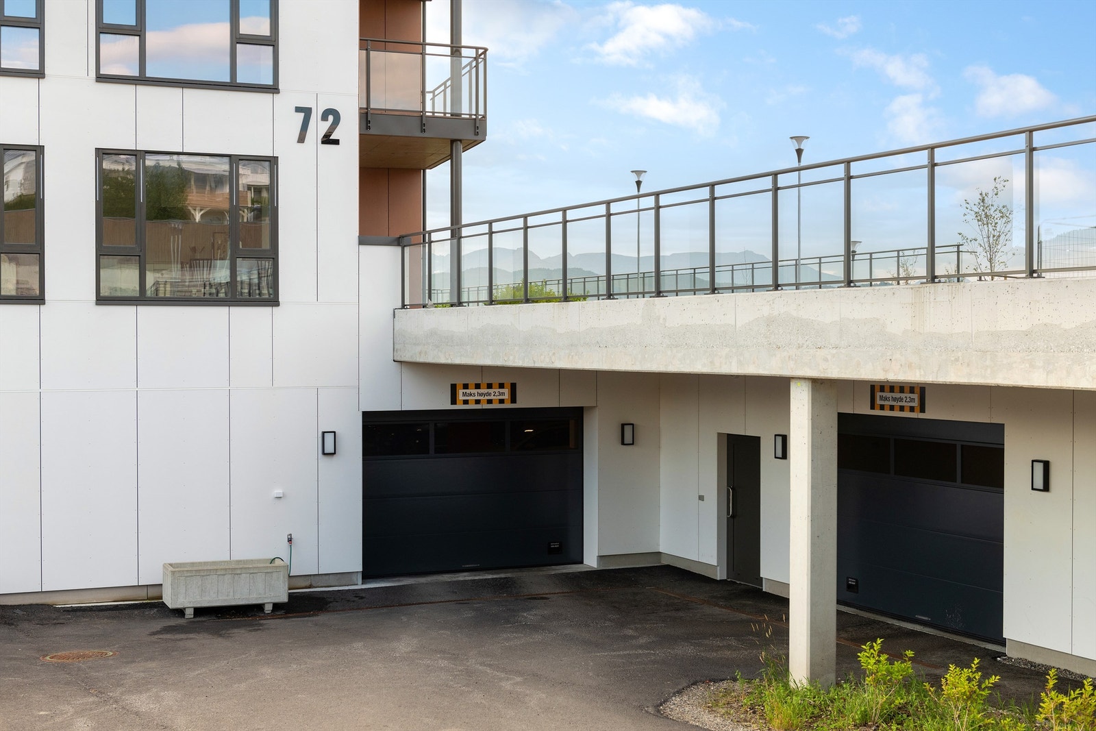 Nedkjørsel til fellesgarasje Galleribilde