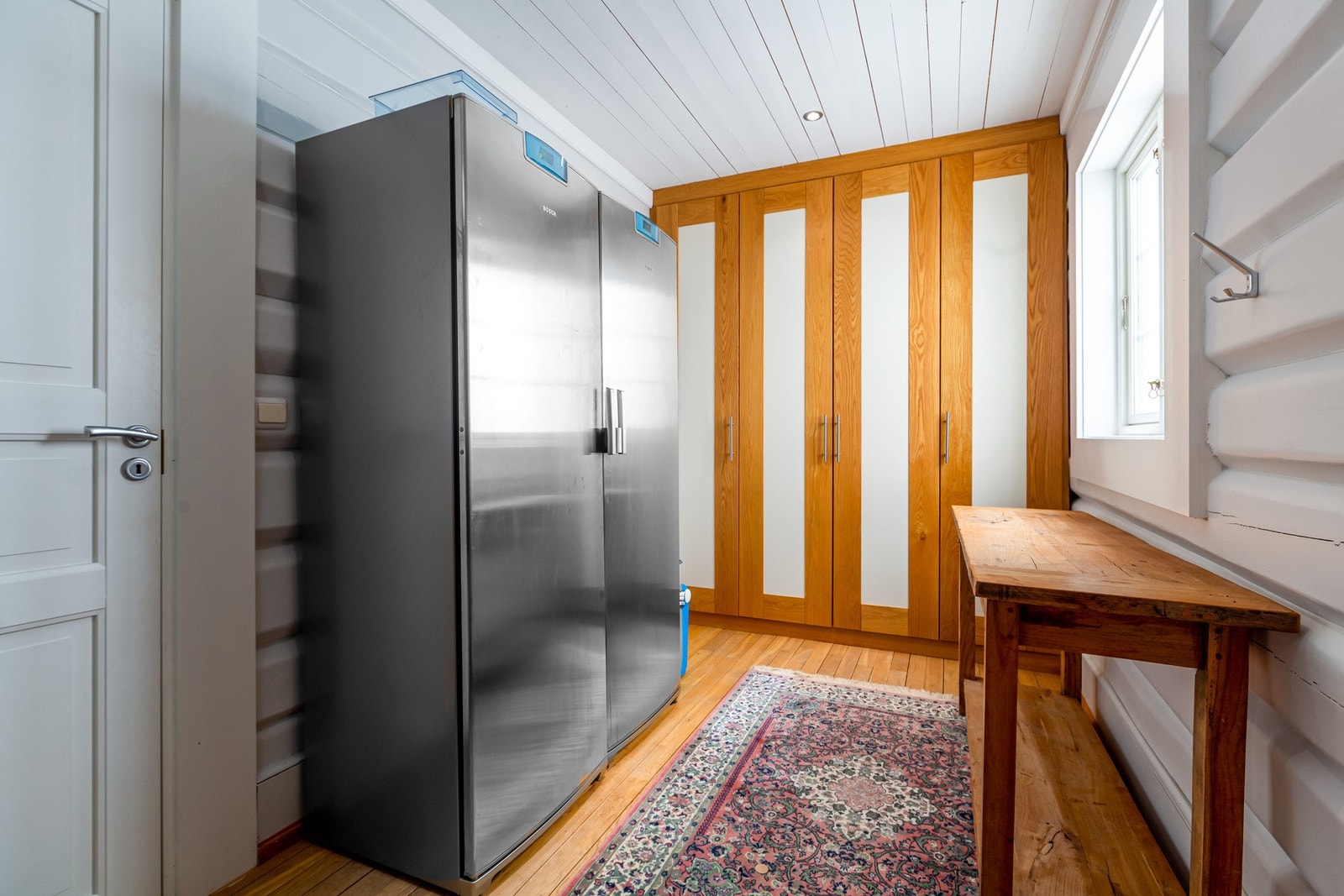 Garderoberom/soverom på hovedplan. Galleribilde