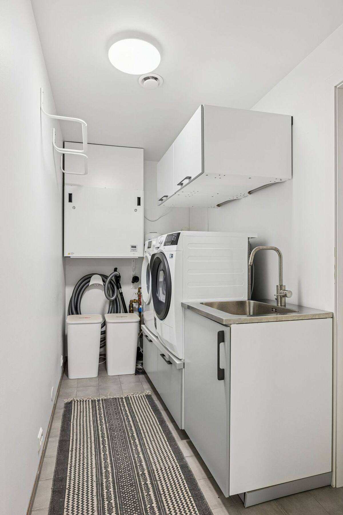 I underetasjen er det i tillegg et praktisk vaskerom. Galleribilde