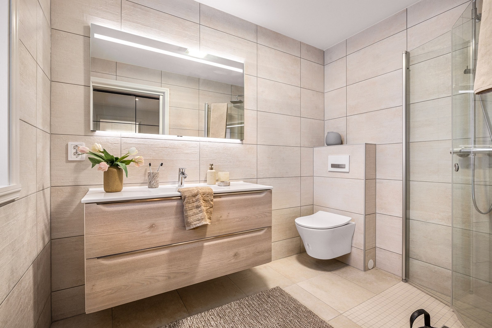 - Boligens andre bad, også det godt utstyrt. - Galleribilde