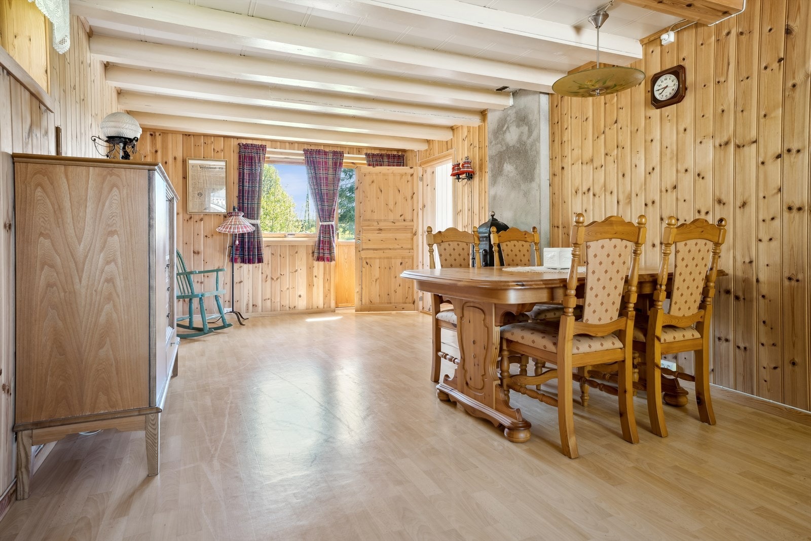 Fra stuen er det adkomst til uteområdet Galleribilde