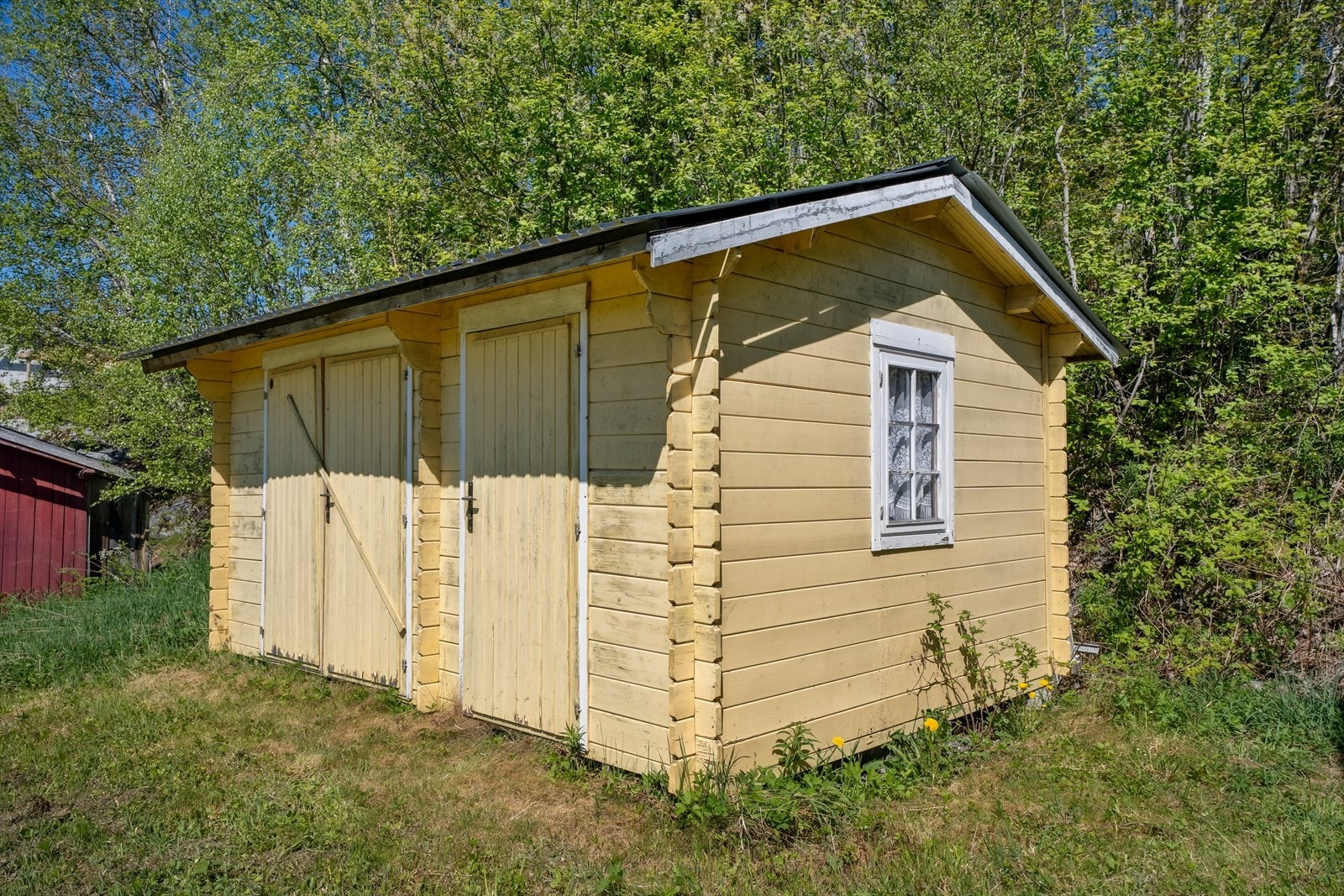 I uteboden er det godt med lagerplass og en enkel løsning med porta potti Galleribilde