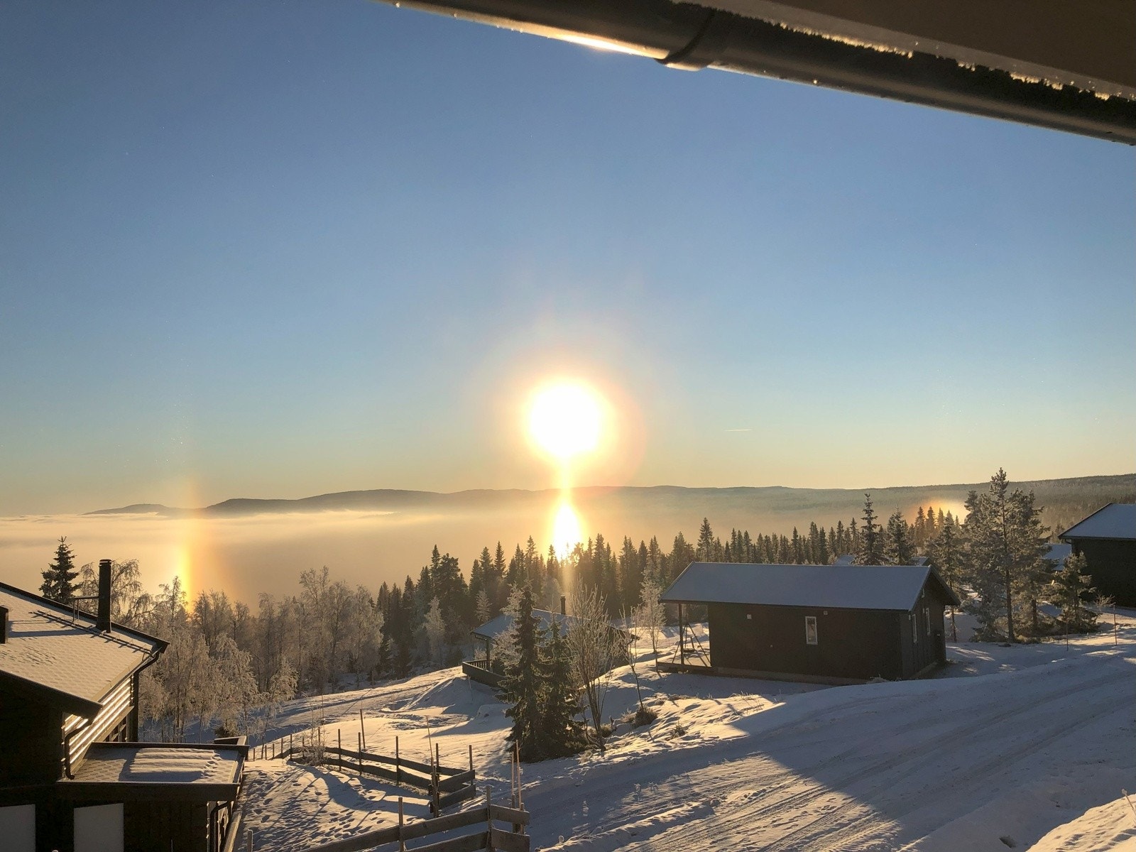 Hytta sin beliggenhet gir deg denne fantastiske utsikten! Galleribilde