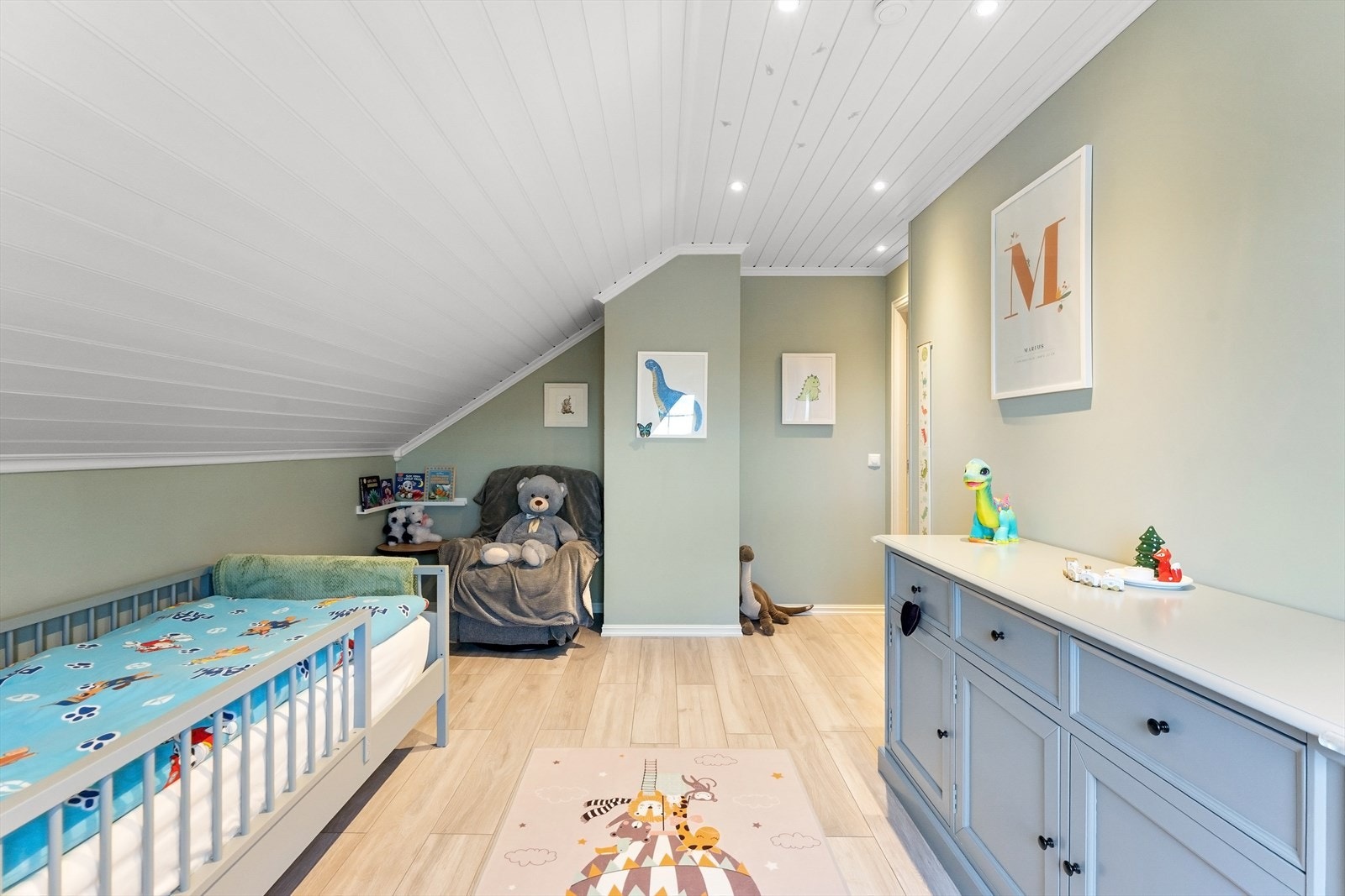 I 2. etasje er tre soverom. Galleribilde