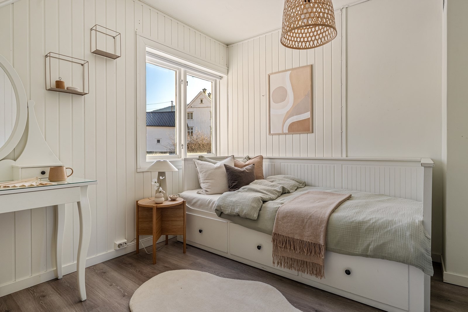 Soverom 2 egner seg ypperlig som barne-/gjesterom Galleribilde