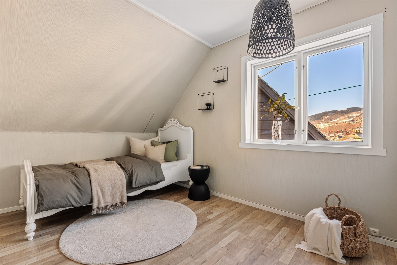 Soverom 3 egner seg ypperlig som barne-/gjesterom Galleribilde