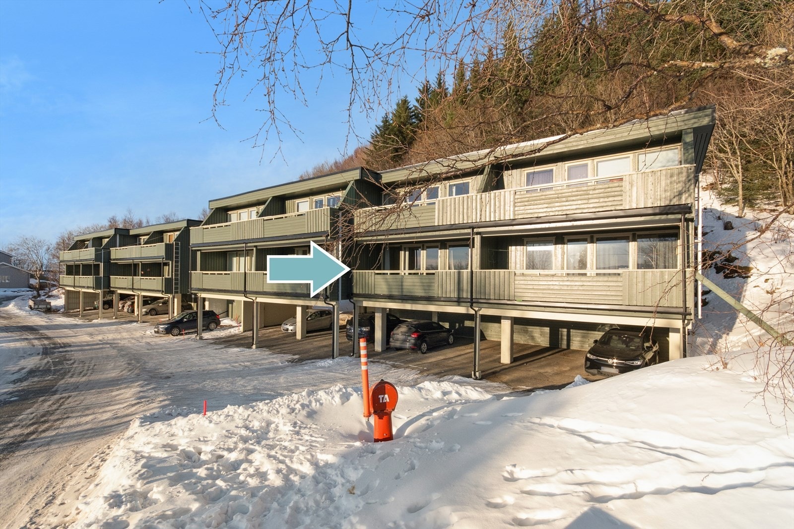 Leiligheten ligger fint til i byggets 1.etg. Galleribilde