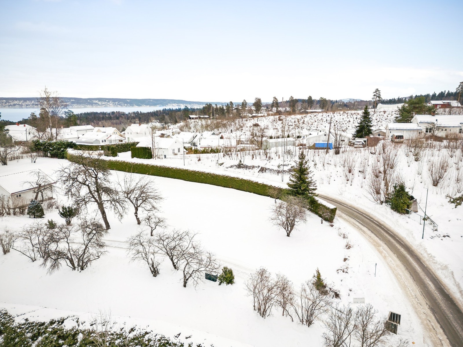 Tomten selges uten rammetillatelse - Utnyttelsesgrad opp til 25 % Galleribilde