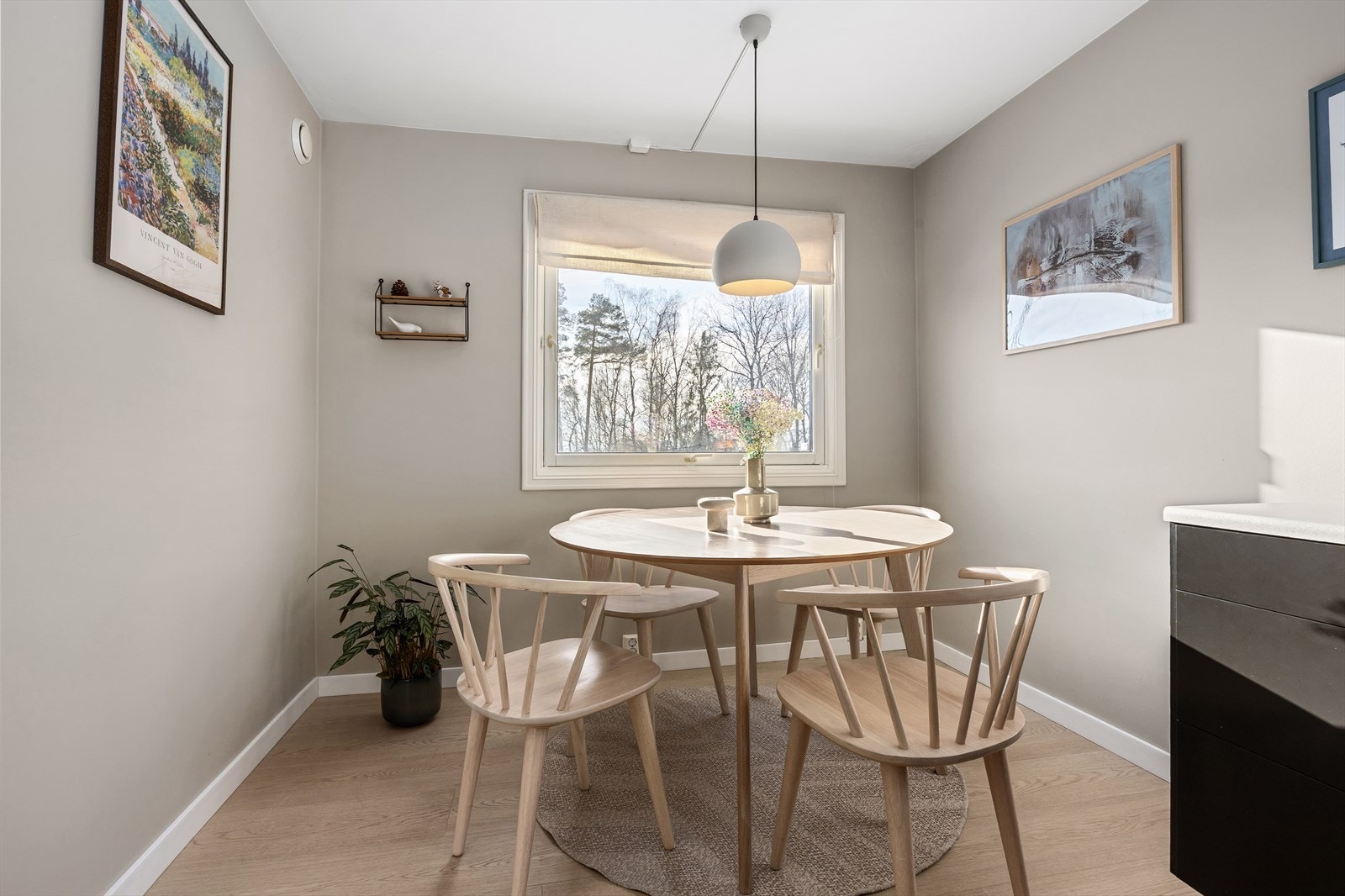 Flere har bygget spiseplassen til et ekstra disponibelt rom. Galleribilde