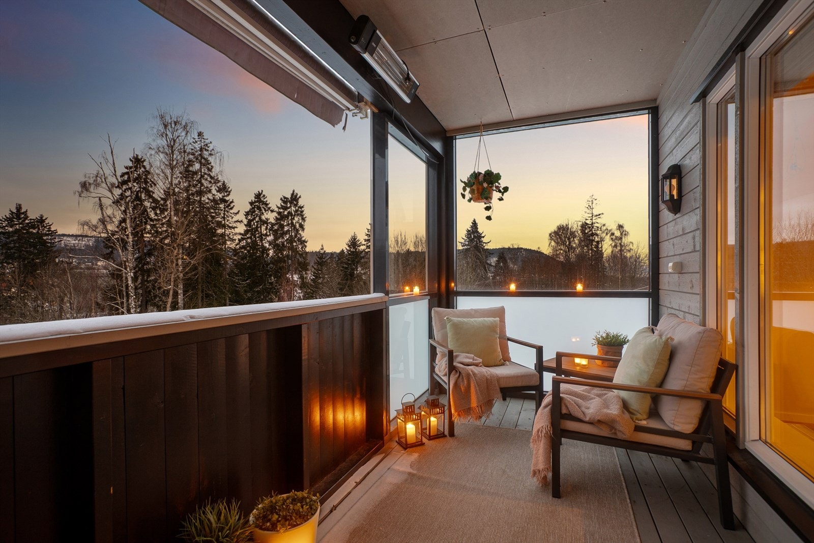 Her kan man nyte fine sommerkvelder Galleribilde