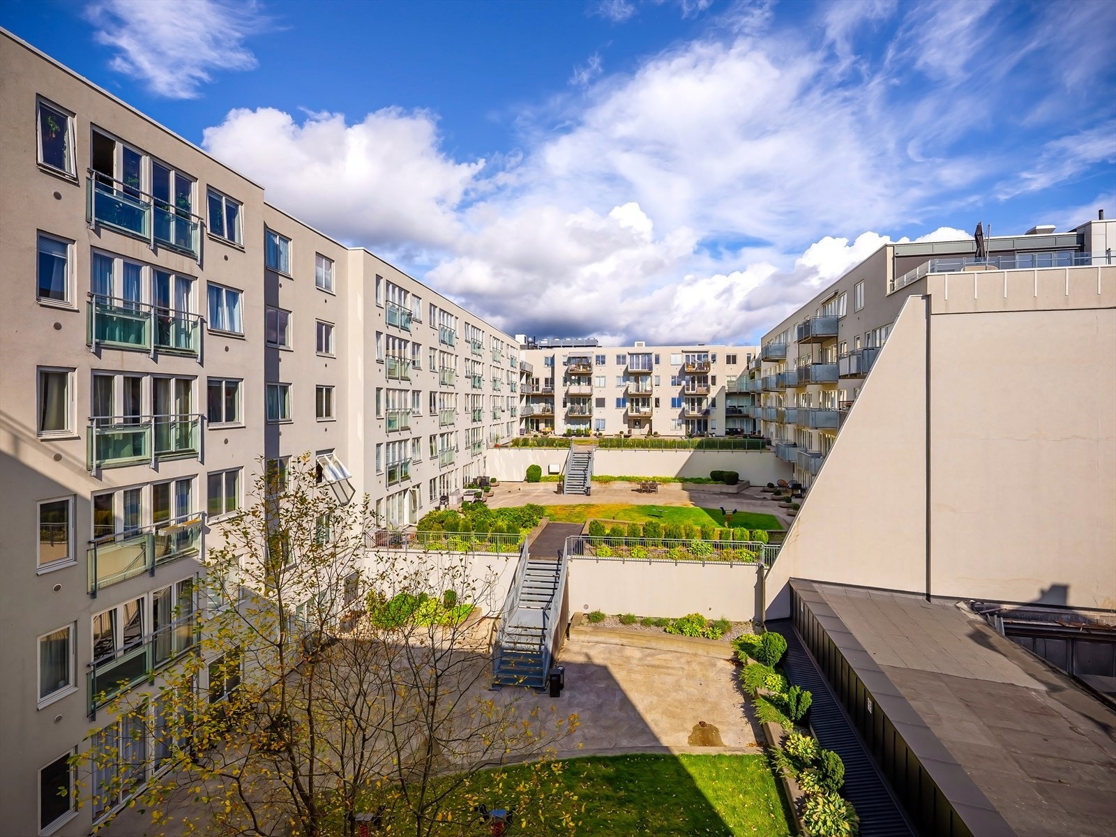 Her bor man i et levende og urbant knutepunkt som naturlig binder sammen Grünerløkka, St.Hanshaugen og Sagene/ Torshov Galleribilde