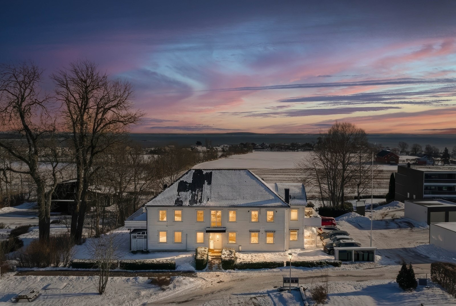 Her kan du flytte inn i et hyggelig og godt drevet sameie bestående av totalt 6 seksjoner. Galleribilde